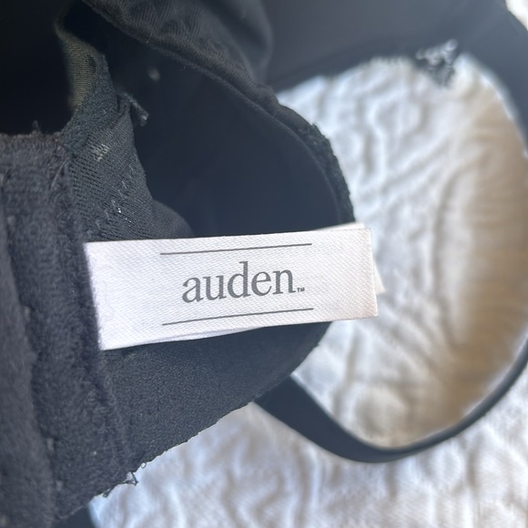 Auden Bra various sizes available - Picture 3 of 7